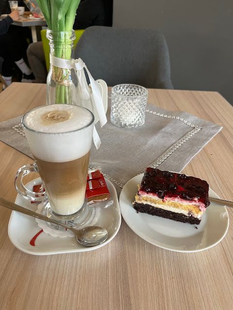 【吃喝在波蘭】波蘭斯武比采咖啡店及餐廳探訪