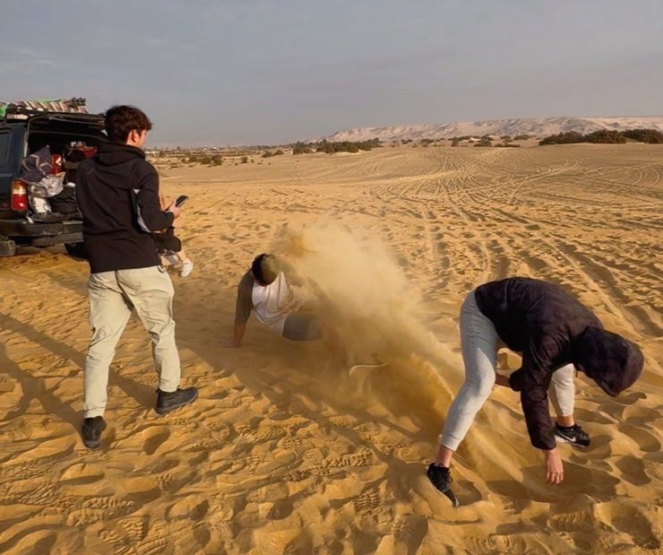 這是帥照的側拍現場(?